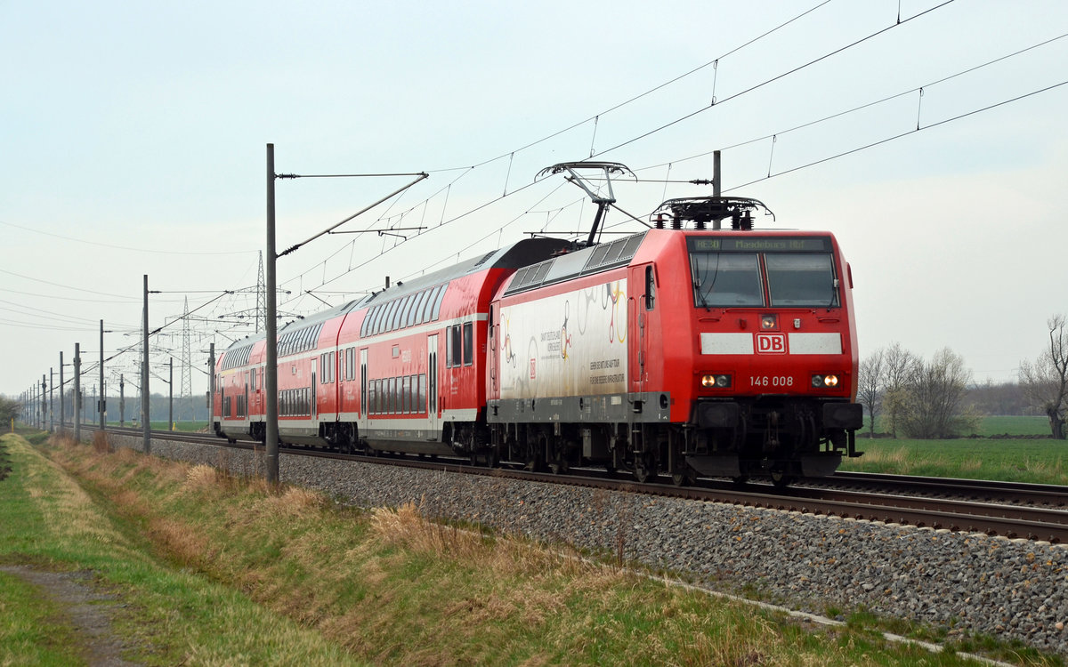  Damit Deutschland vorn bleibt  - mit diesem Slogan wirbt 146 008 seit geraumer Zeit bei ihren Einsätzen auf der RE-Linie Halle(S)-Magdeburg. Am 12.04.18 führt sie einen RE durch Braschwitz Richtung Magdeburg.