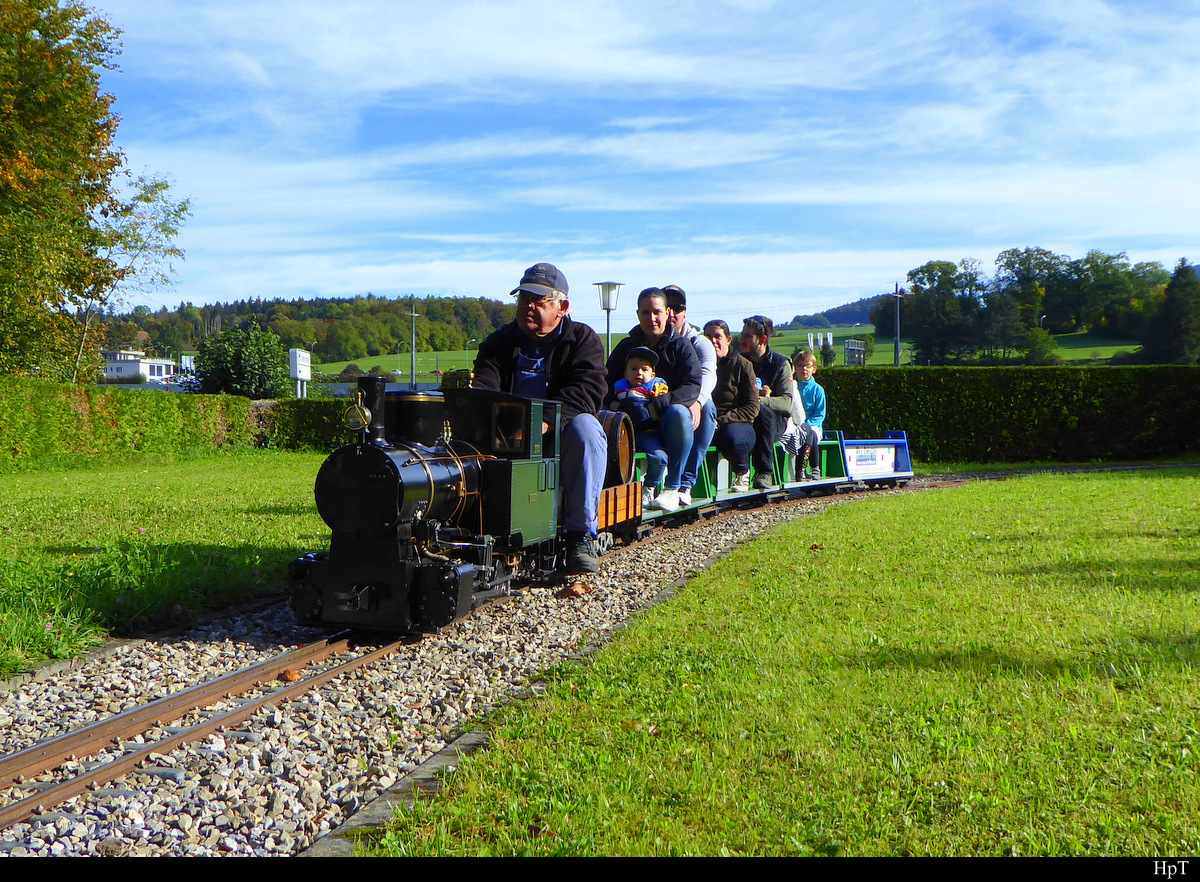 Dampfbahn Aaretal Münsingen - Dampflokmodell Katrin G 2/2 unterwegs auf der Anlage am 12.010.2019