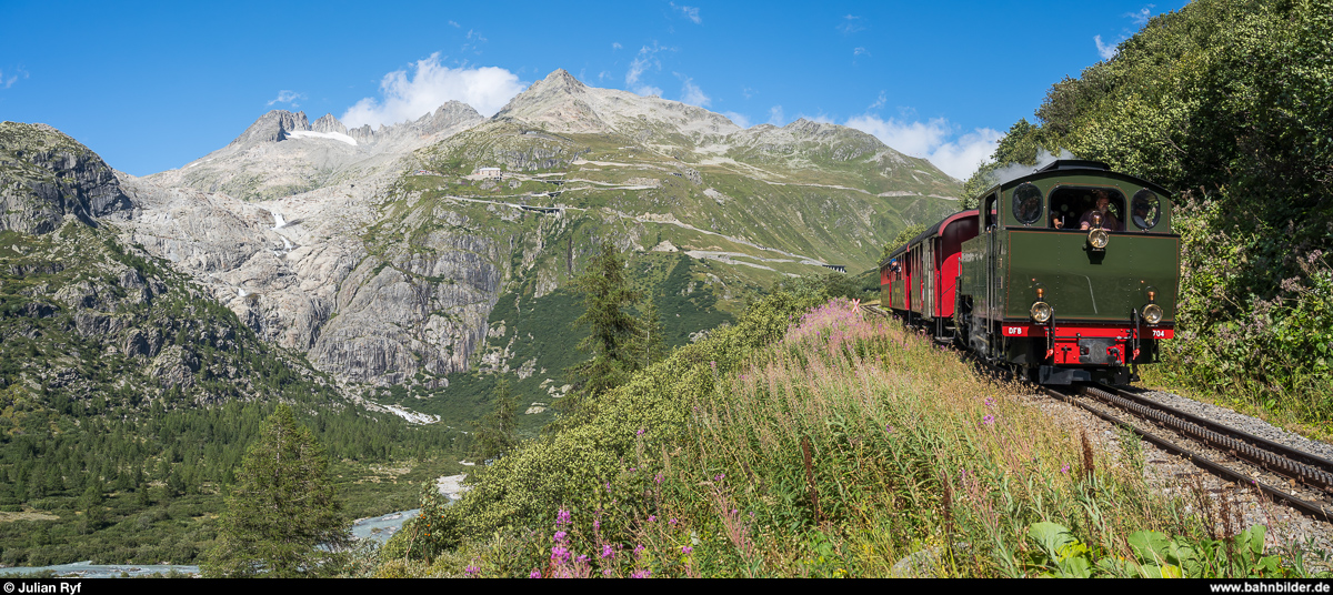 Dampfbahn-Fest bei der DFB in Gletsch am 22./23. August 2020.<br>
DFB HG 4/4 704 am 22. August zwischen Muttbach-Belvédère und Gletsch.