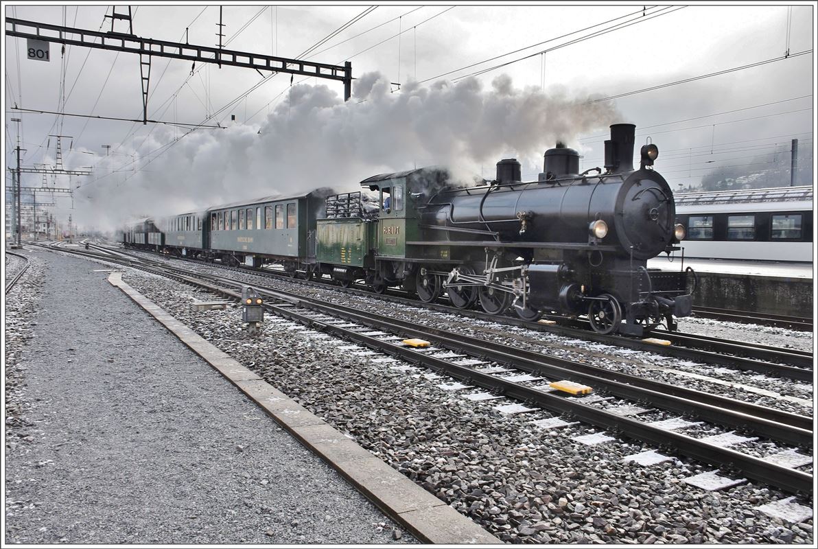 Dampfextrazug mit G 4/5 107 nach Disentis/Müstér verlässt Chur- (05.03.2017)