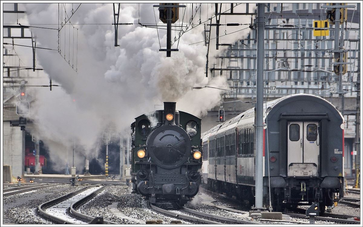 Dampfextrazug mit G 4/5 107 nach Disentis/Müstér verlässt Chur- (05.03.2017)