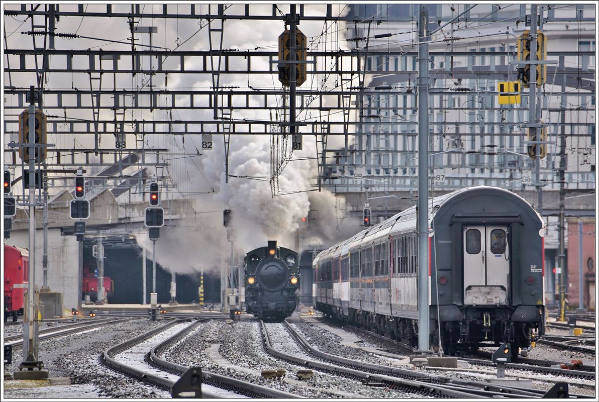 Dampfextrazug mit G 4/5 107 nach Disentis/Müstér verlässt Chur- (05.03.2017)