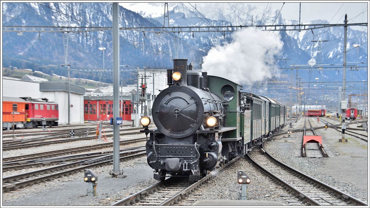 Dampfextrazug mit G 4/5 107  Albula  von der Surselva zurück nach Landquart. (05.03.2017)