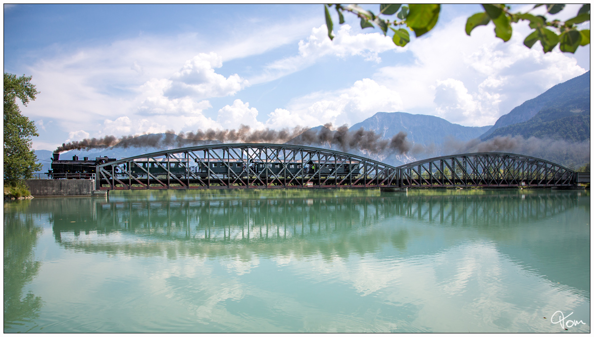 Dampflok 93.1332 auf großer Fahrt von Weizelsdorf über die Rosental, Rudolfs und Görschitztalbahn nach Wietersdorf. 
Ferlacher Stausee Weizelsdorf  26.07.2019