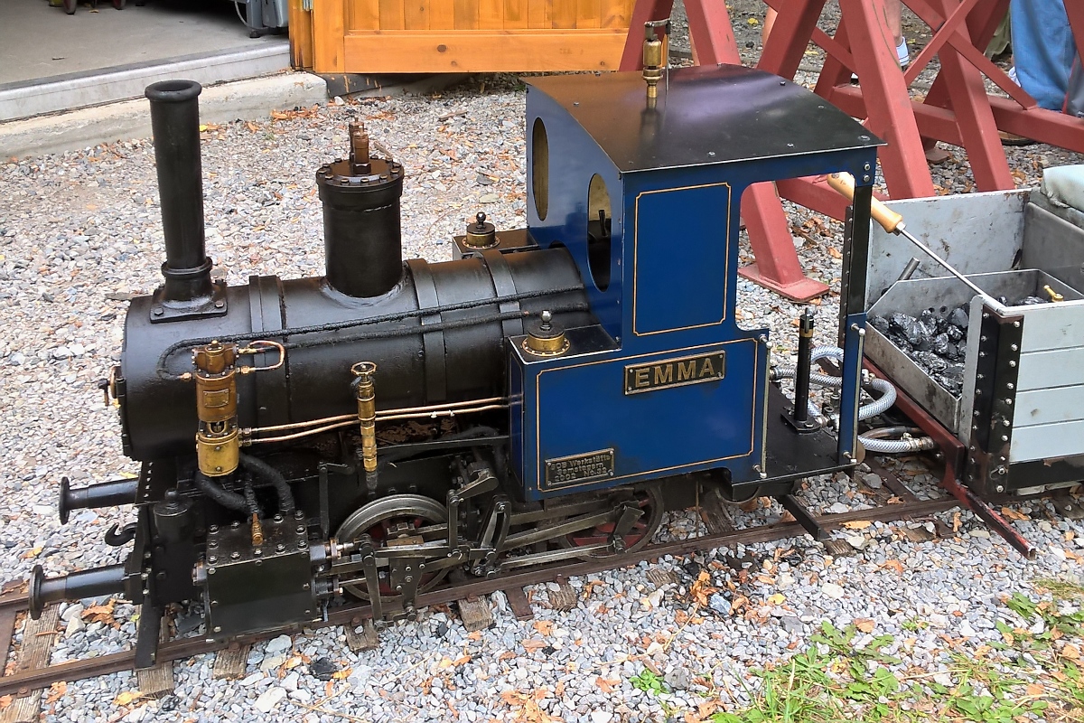 Dampflok  Emma  aus der SOB Werkstätte Samstagern, gebaut 2002 als No.32, beim Steampunk Picknick auf der Gartenbahn im Maximilian-Park in Hamm, 21.7.2018
