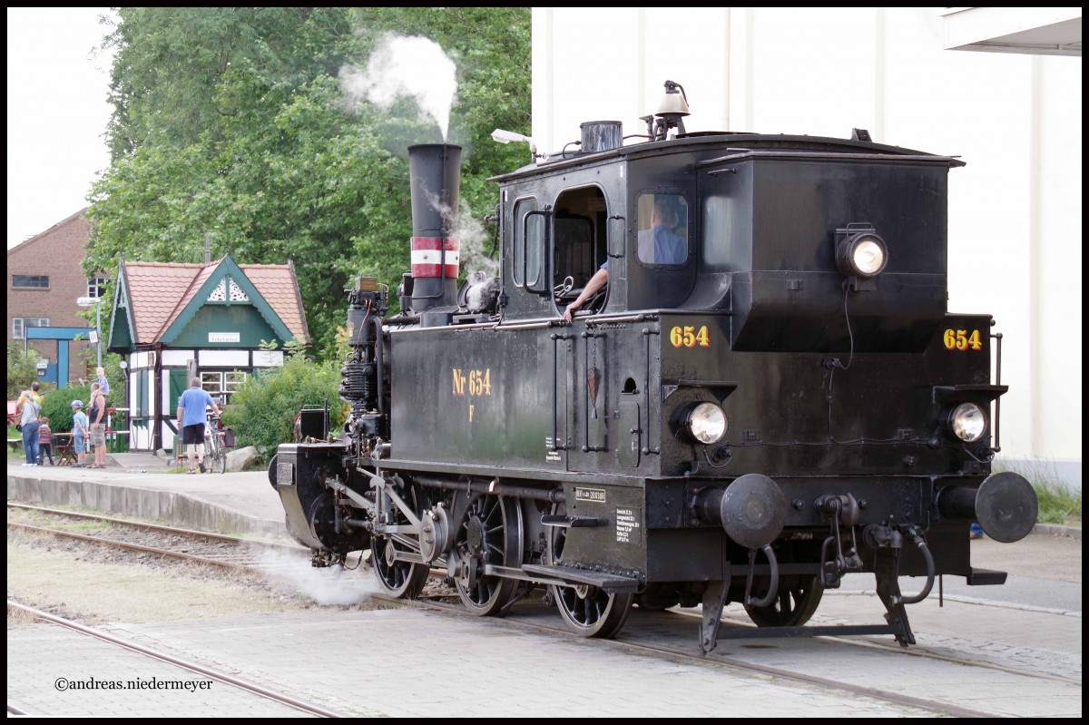 Dampflok F654 (Baujahr 1949) in Kappeln nach getaner Arbeit am 12.08.2015.