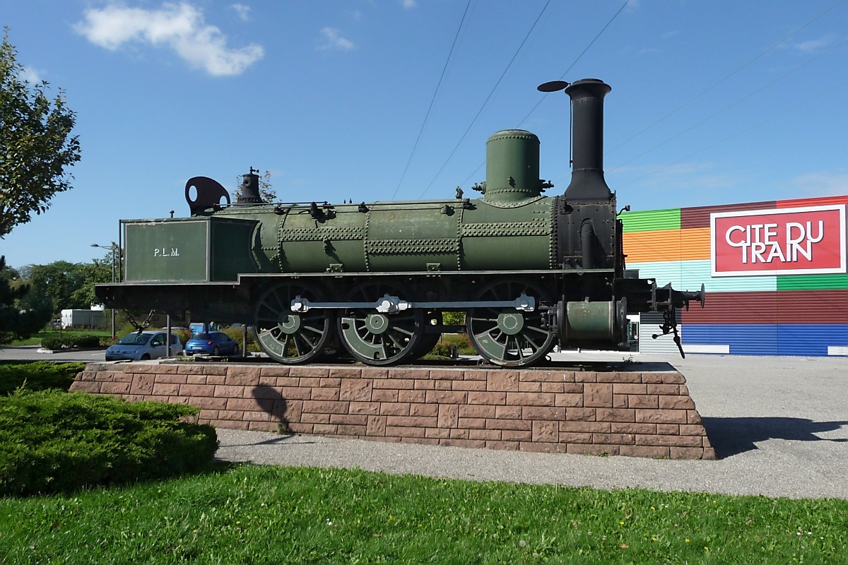 Dampflokomotive vor dem Eisenbahnmuseum in Mulhouse/Elsass, 2.10.12 