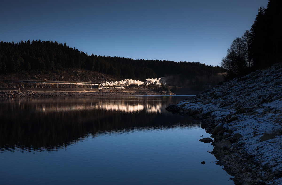 Dampfzug IG 3Seenbahn mit 52 7596, bei Schluchsee, am 31.12.2016