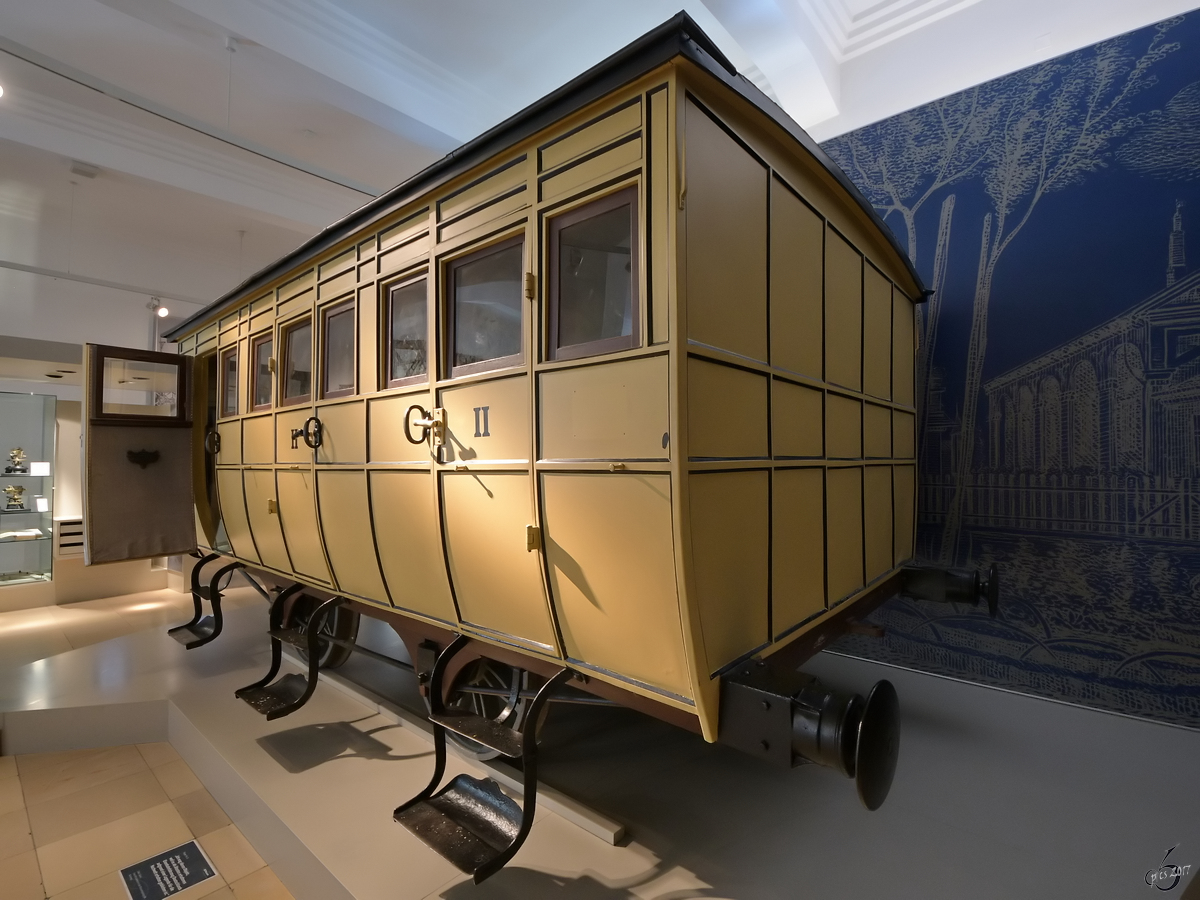 Das älteste im Original erhaltene Eisenbahnfahrzeug Deutschlands ist der Personenwagen Nr. 8 der Ludwigseisenbahn aus dem Jahre 1835. (Verkehrsmuseum Nürnberg, Mai 2017)