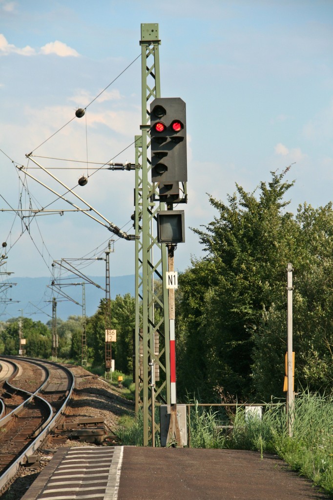 Das Ausfahrsignal N1 des Bahnhofs Riegel-Malterdingen, aufgenommen am Abend des 01.08.14.