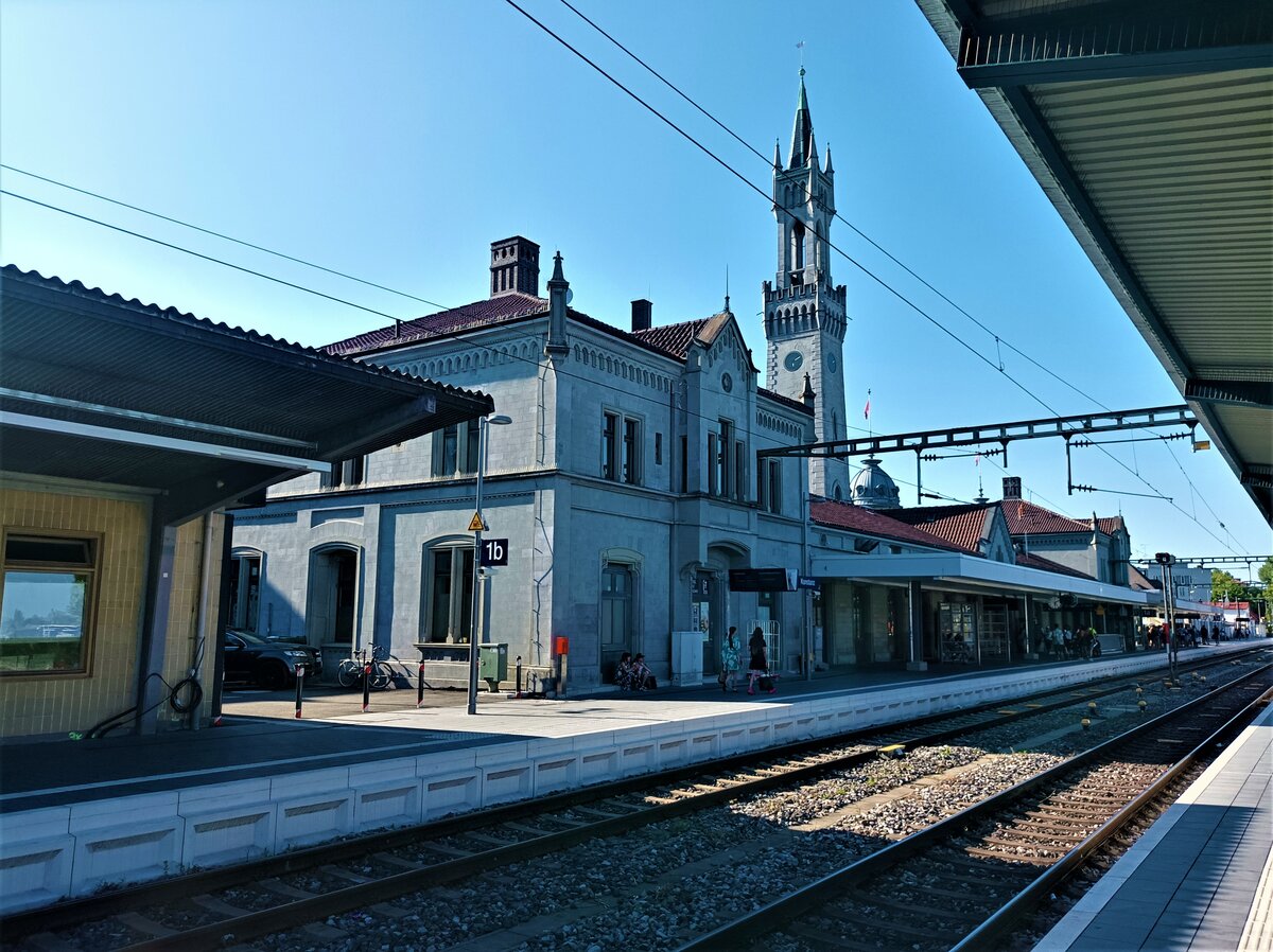 Das Bahnhofsgebäude von Konstanz am 16.7.22 