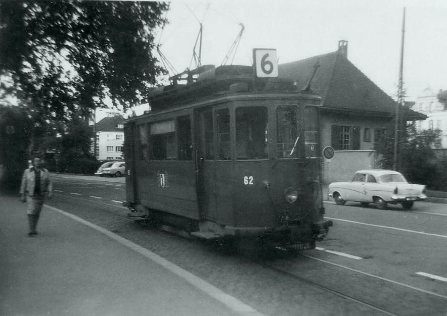 Das Basler Tram in Deutschland - damals: Wagen 62 beim Bahnhof Lörrach, 1963. 