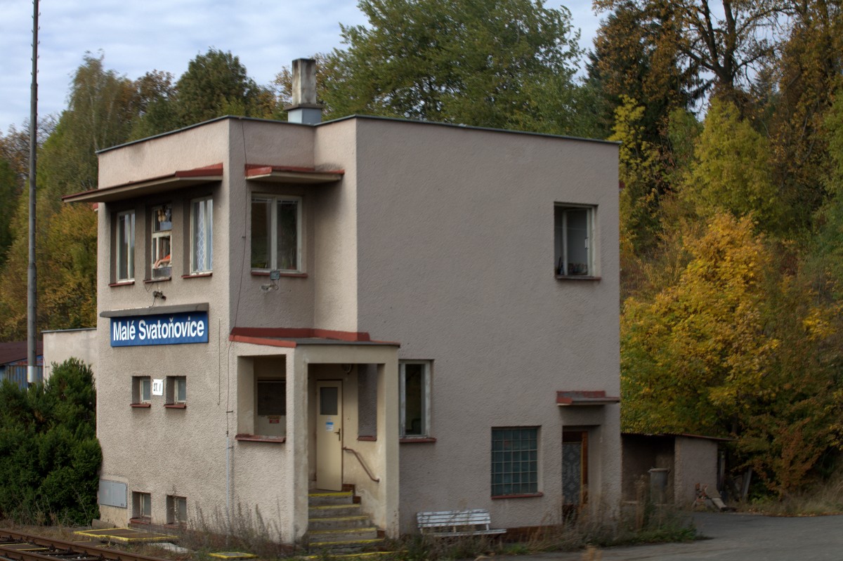 Das Befehlsstellwerk von Male Svatonivice an der Strecke Jaromer  Trutnov.
10.10.2015 14:48 Uhr.
