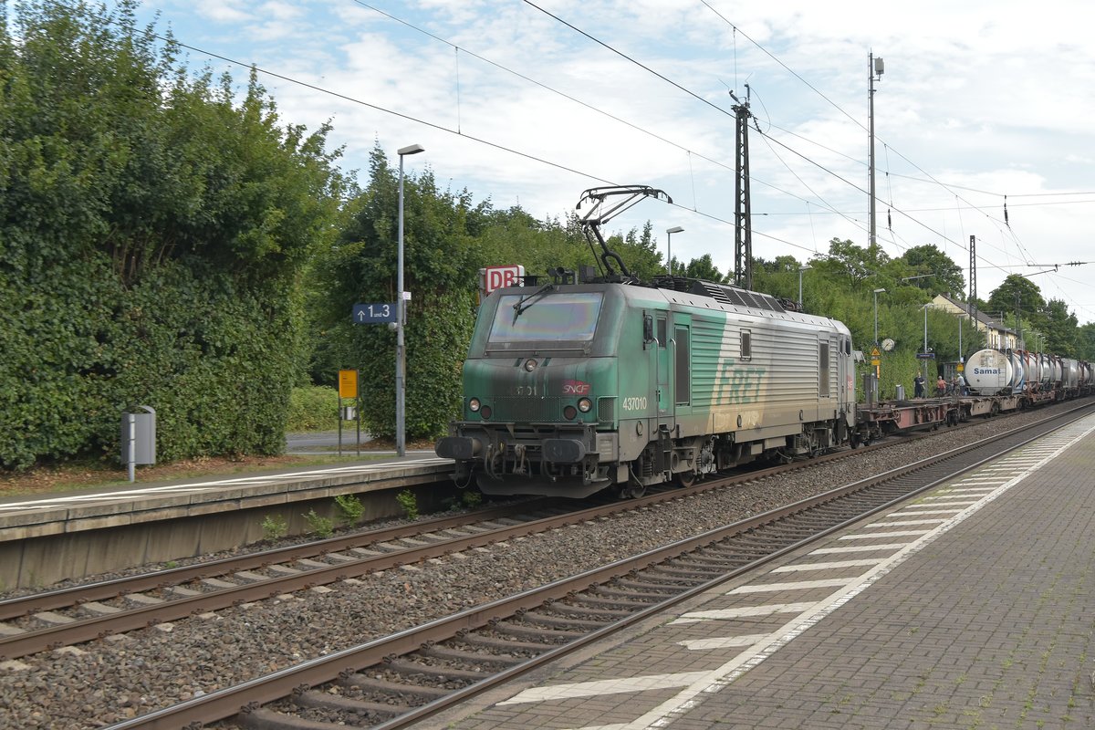 Das Fretchen 437010 durch Bonn-Mehlem nach Duisburg am Samstag den 8.7.2017