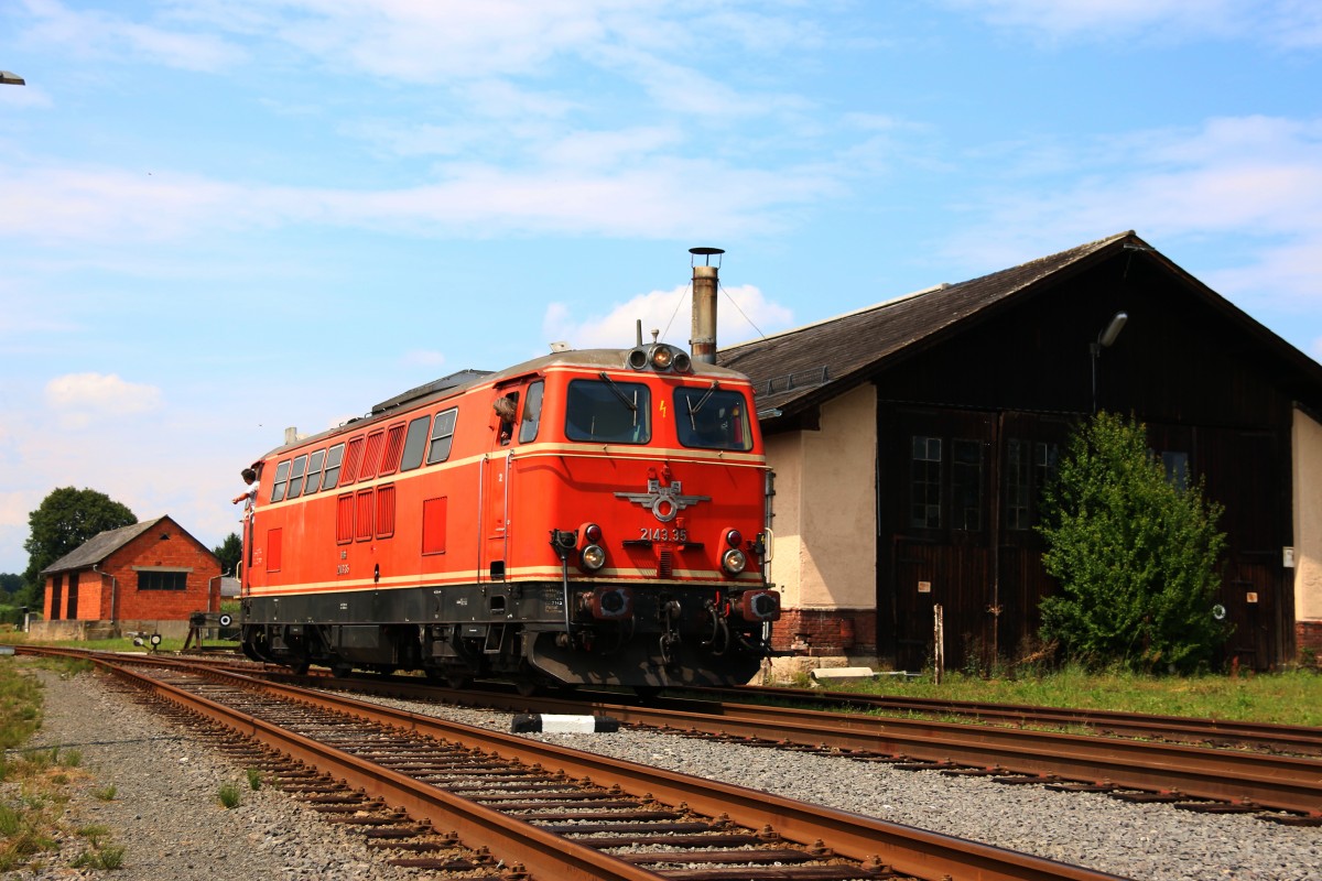 Das Heizhaus in Bad Radkersburg ist leider vom Schienennetz getrennt ,... Gibt jedoch noch immer ein schönes Bild . 25.07.2015