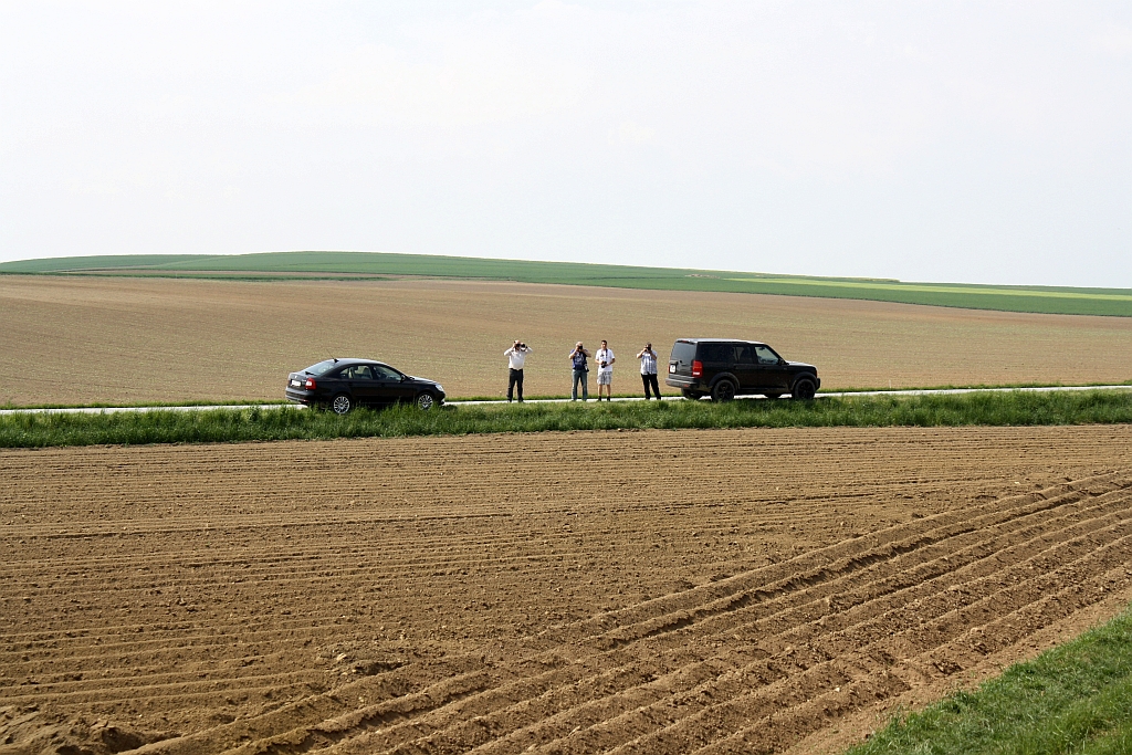 Das Hobby mal von der anderen Seite betrachtet. Einige unserer  Heckenschtzen  :) bei der Arbeit. 01.Mai 2014 bei Naglern.