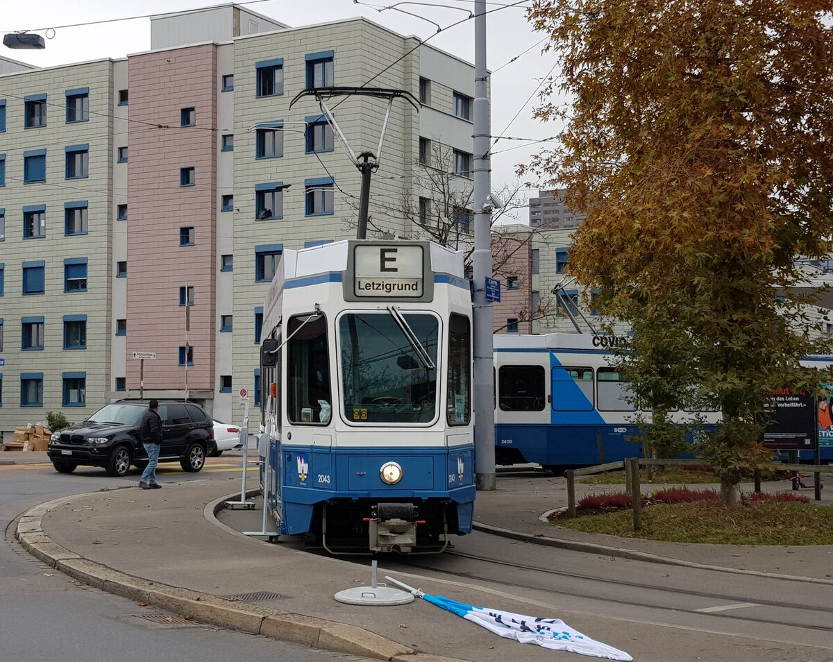 Das Impftram beim Letzigrund. Datum: 10. 11. 2021
