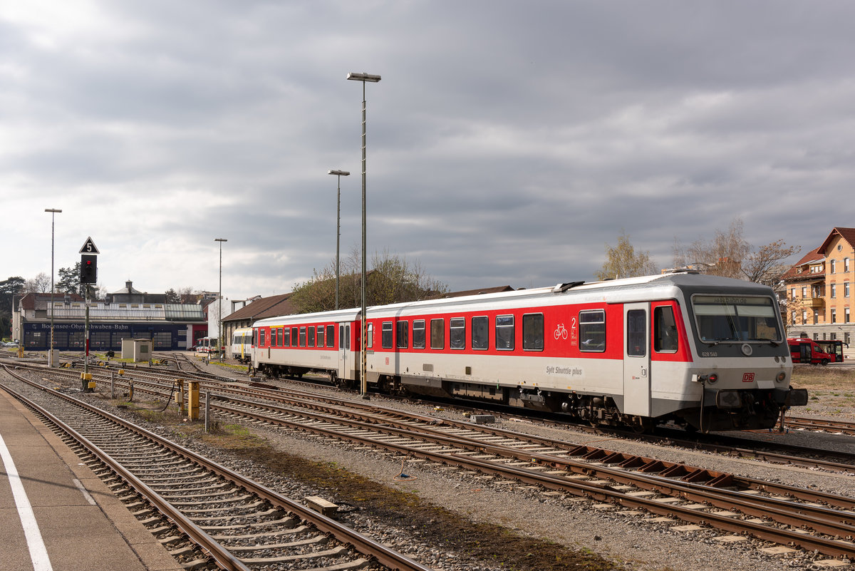 Das Nordlicht 628 540  Rantum  ist ausnahmsweise im äußersten Süden Deutschlands unterwegs und wartet am 05.04.2019 in Friedrichshafen Stadt auf den nächsten Einsatz.