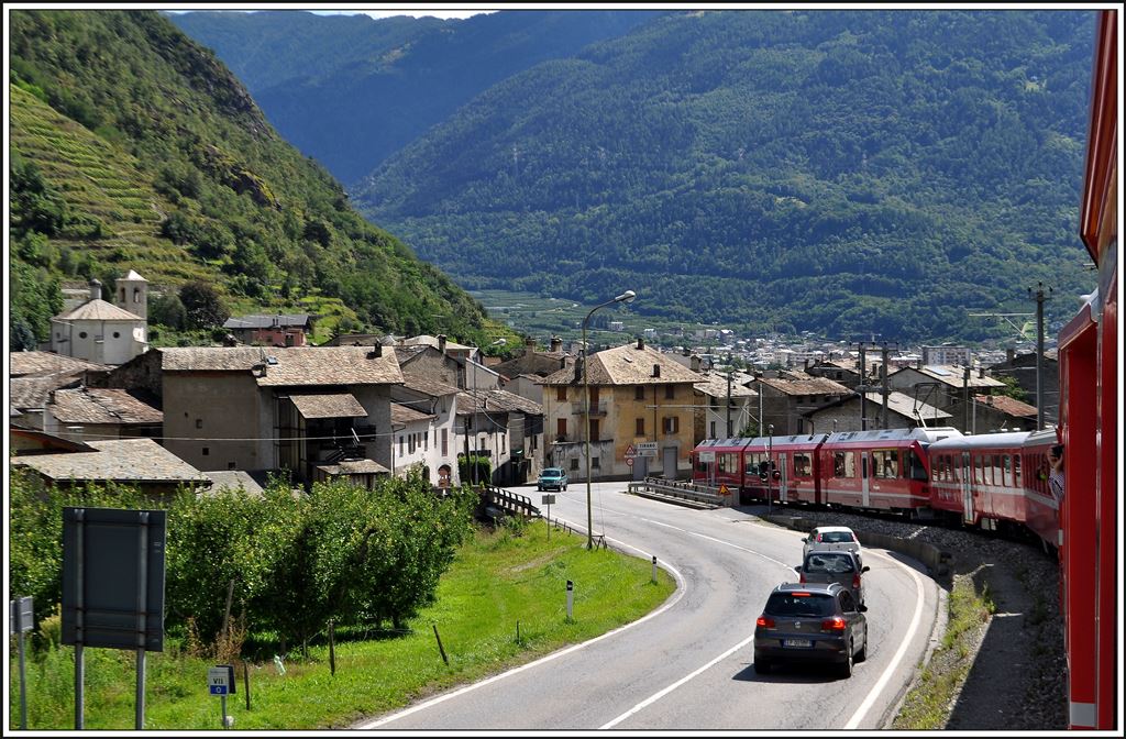 Das Ortsschild von Tirano kündigt die baldige Endstation der Berninalinie an. (21.08.2014)
