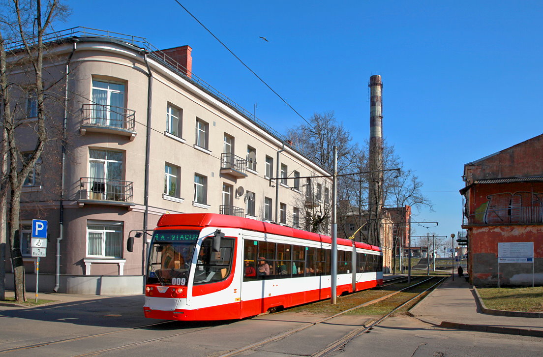 Daugavpils 009, Vienības iela, 04.04.2019.
