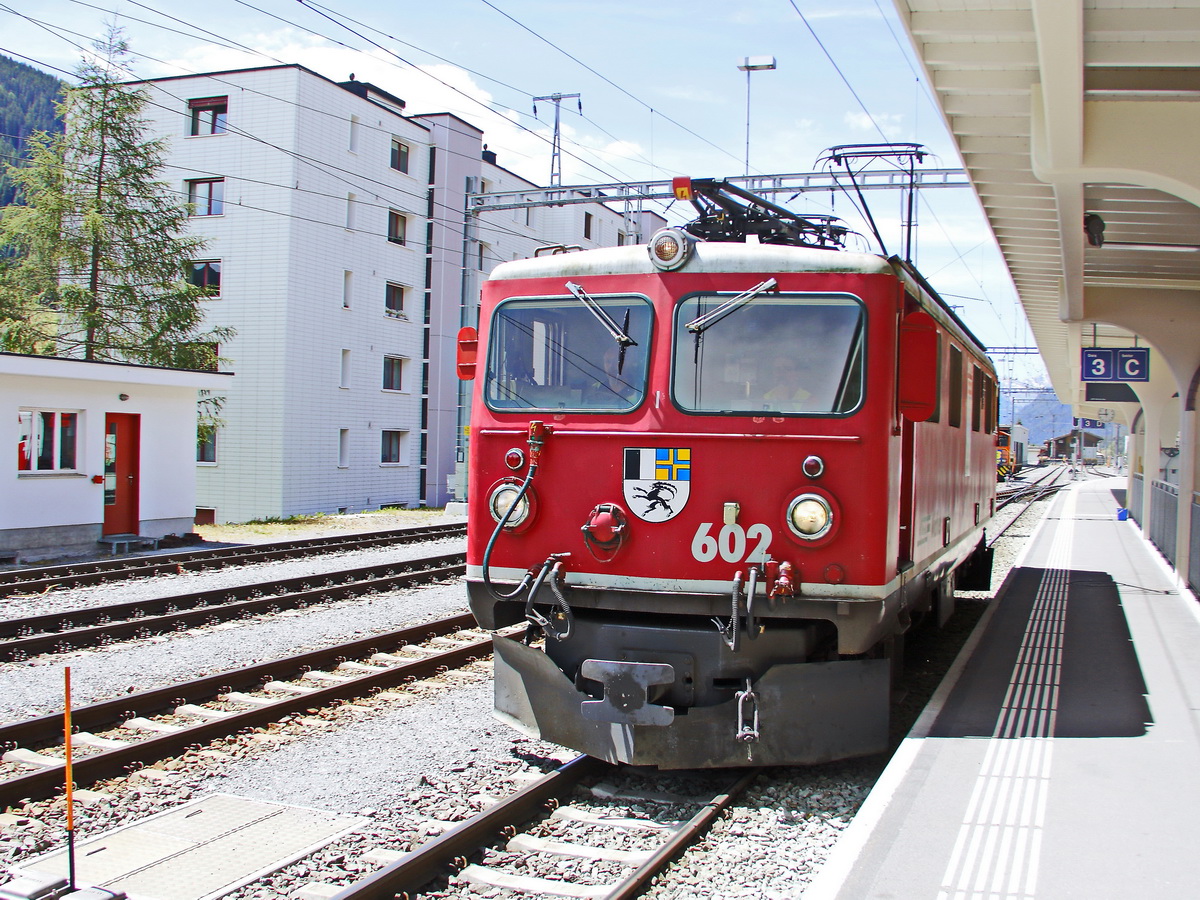 Davos  am 29. Juni 2018, Rangierfahrt Ge 4/4 I 602  Bernina  im Bahnhof zur Rückfahrt nach Filisur.