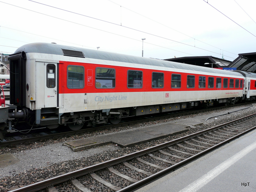 DB / City Night Line  - Nachtzug Speisenwagen 2 Kl. WRmbz 61 80 88-91 005-3  im HB Zürich am 16.02.2014