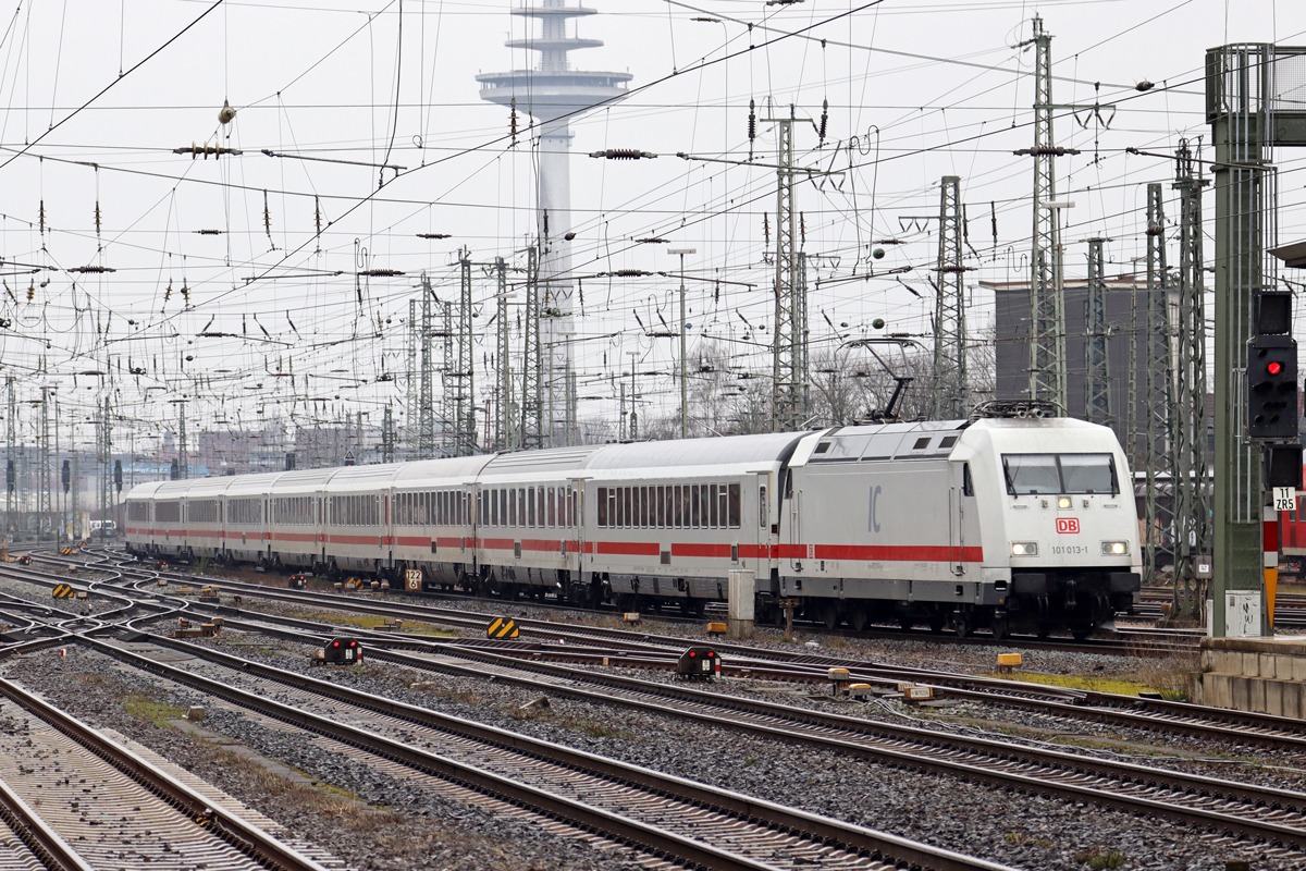 DB 101 013-1 in Bremen 5.3.2024