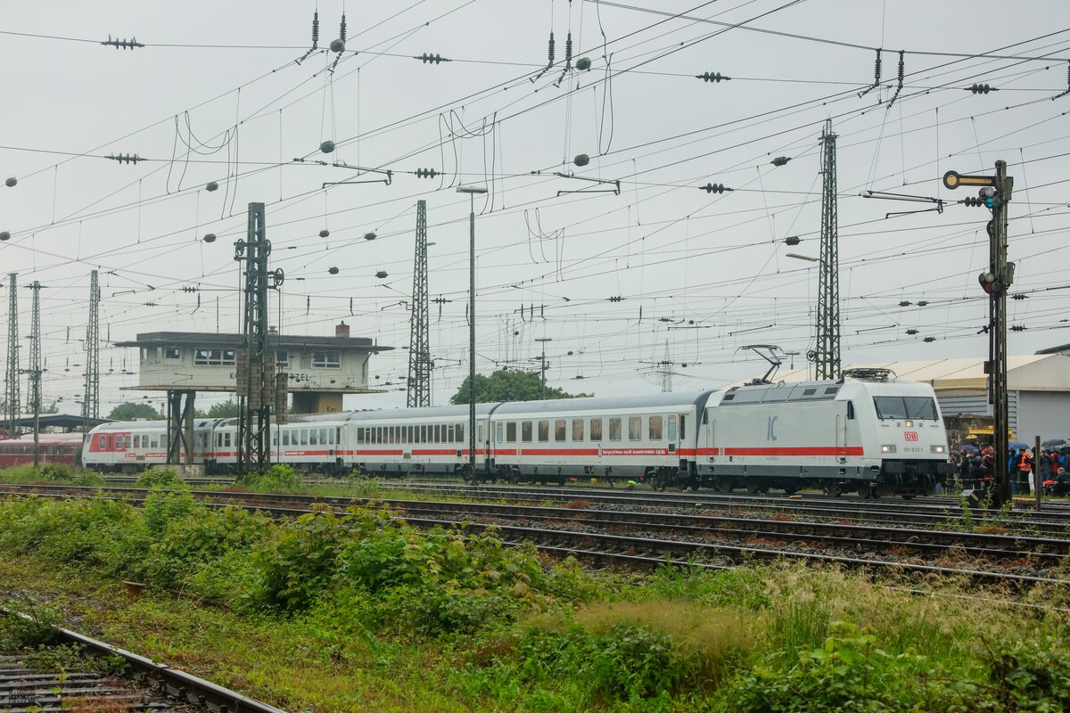 DB 101 013-1  IC  bei der Lokparade im DB Museum Koblenz, am 01.06.2024.