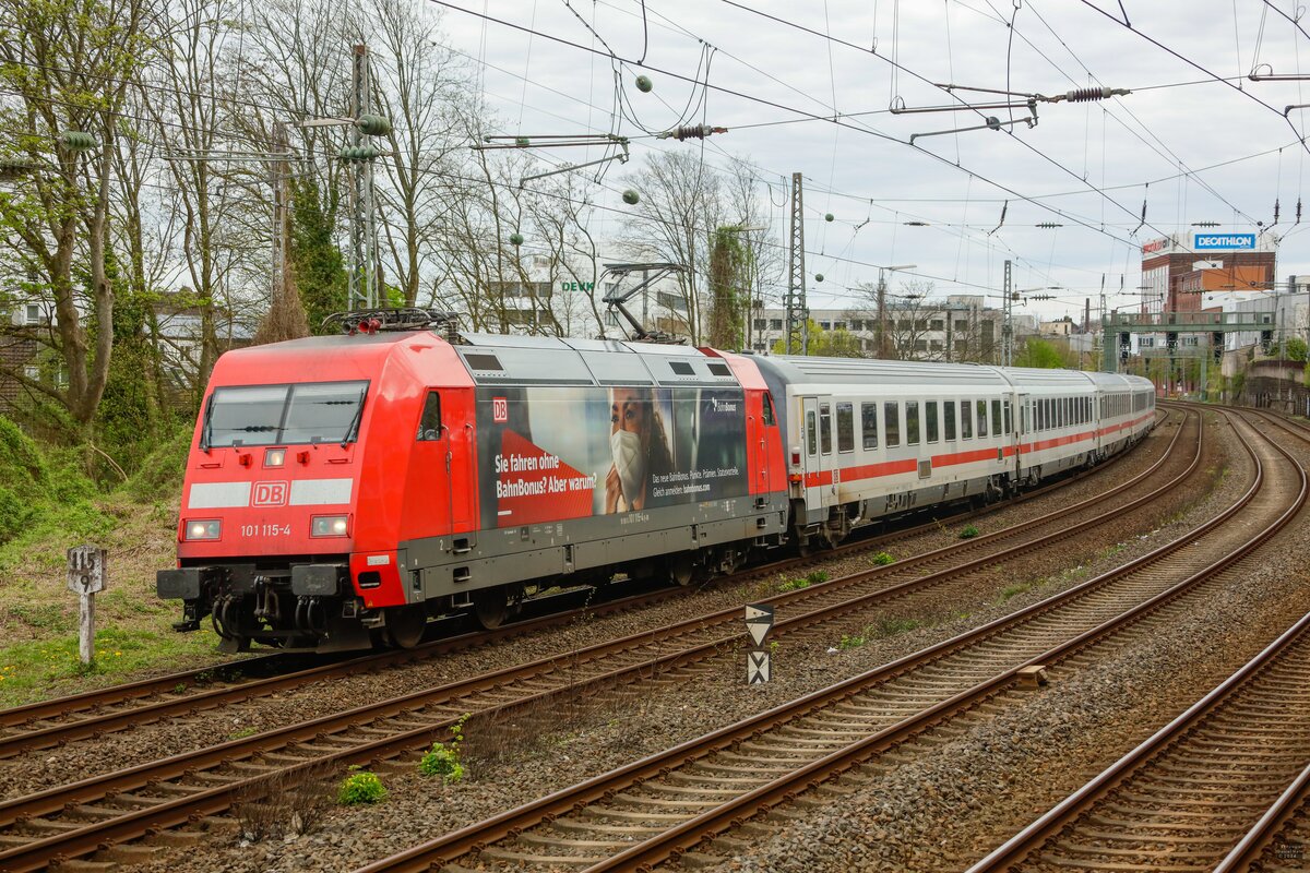 DB 101 115-4  Bahnbonus  mit IC2156 in Wuppertal, April 2024.