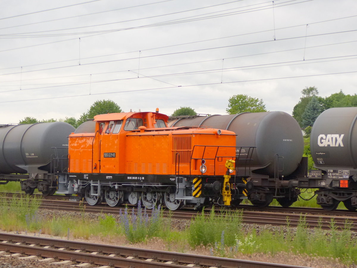DB 105 021-0 als Lr 91341 aus Meiningen, am 12.06.2019 in Neudietendorf.
