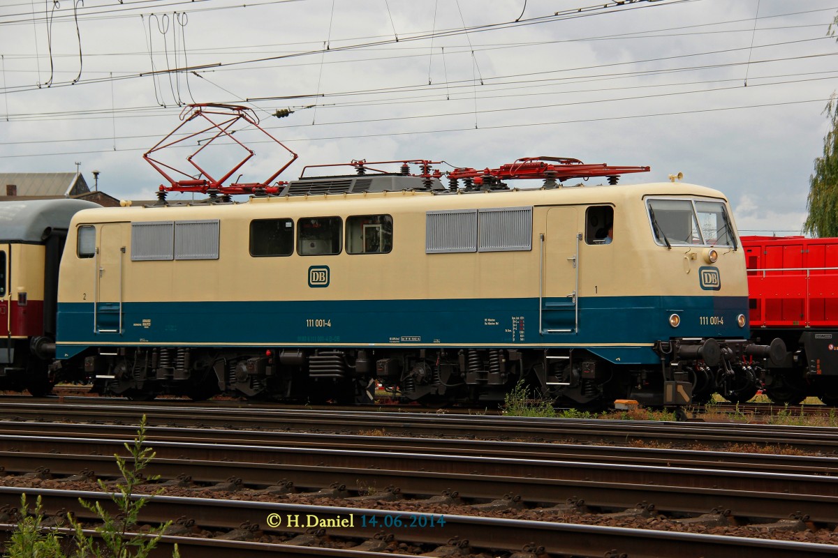 DB 111 001-4 bei der Lokparade am 14.06.2014 im DB Museum Koblenz L�tzel.