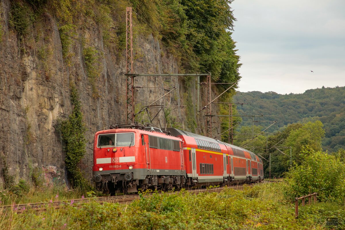 DB 111 062-6 mit RE4 in Ennepetal, Juli 2020
