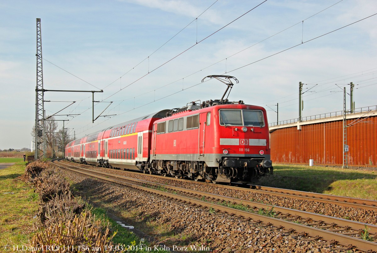 DB 111 156 mit RE9 in K�ln Porz Wahn, M�rz 2014.