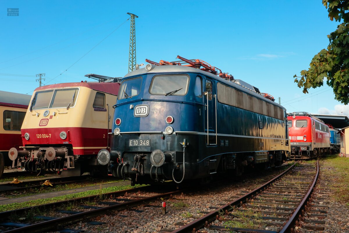 DB 120 004-7 & DB E10 348 im DB Museum Koblenz, September 2025.