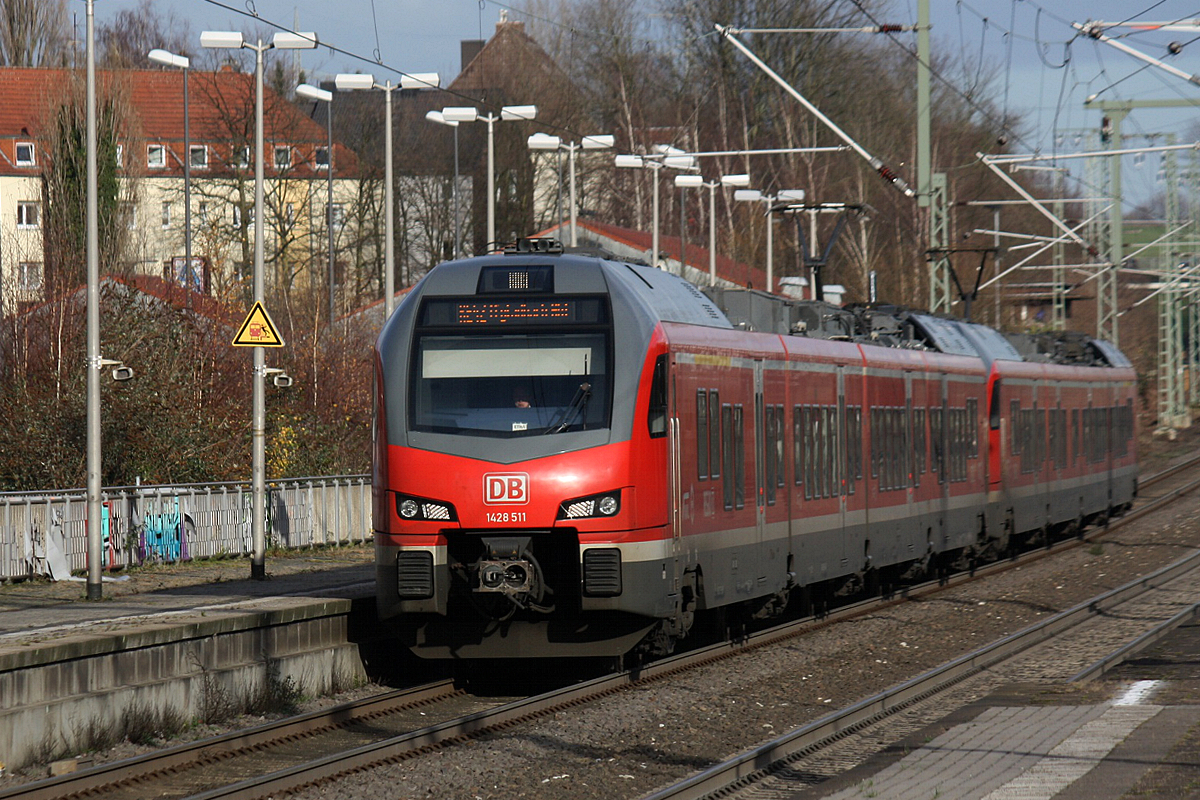 DB 1428-511 bei der Einfahrt in Recklinghausen Hbf. am 21.12.2019