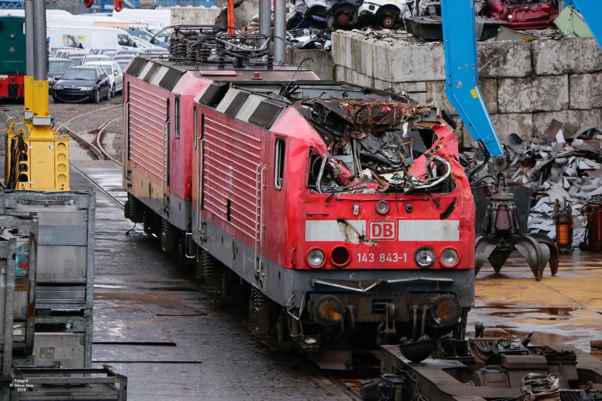 DB 143 843-1 beim Bender in Opladen, Januar 2018.