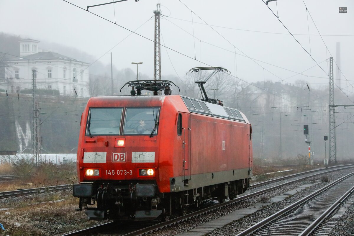 DB 145 073-3 in Wuppertal, Januar 2023. Grüße zurück an den Tf!