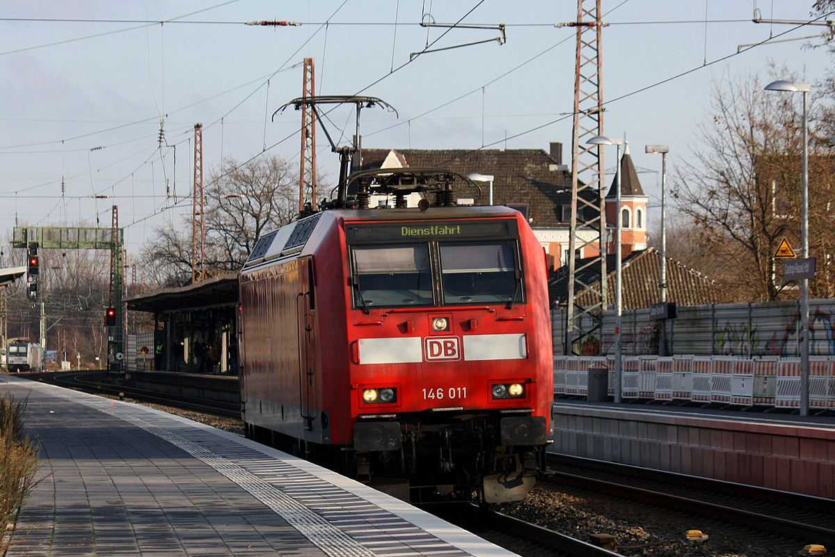DB 146 011  Dienstfahrt in Castrop-Rauxel Hbf am 27.12.2019.