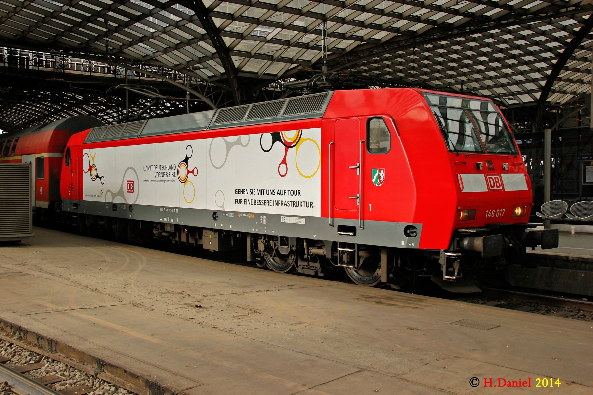 DB 146 017  Damit Deutschland vorne bleibt  mit RE5 in K�ln Hbf, April 2014.
