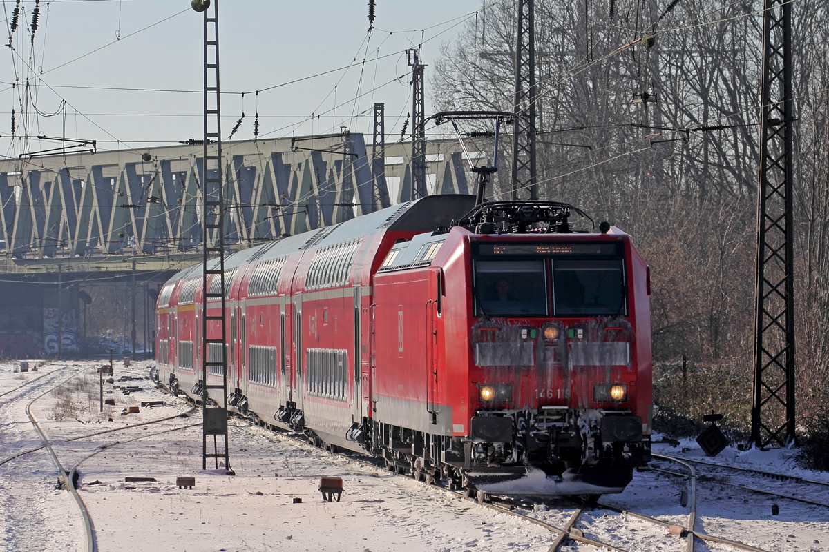 DB 146 119 mit RE 2 an diesem Tag nur bis Marl-Sinsen in Recklinghausen-Süd 13.2.2021