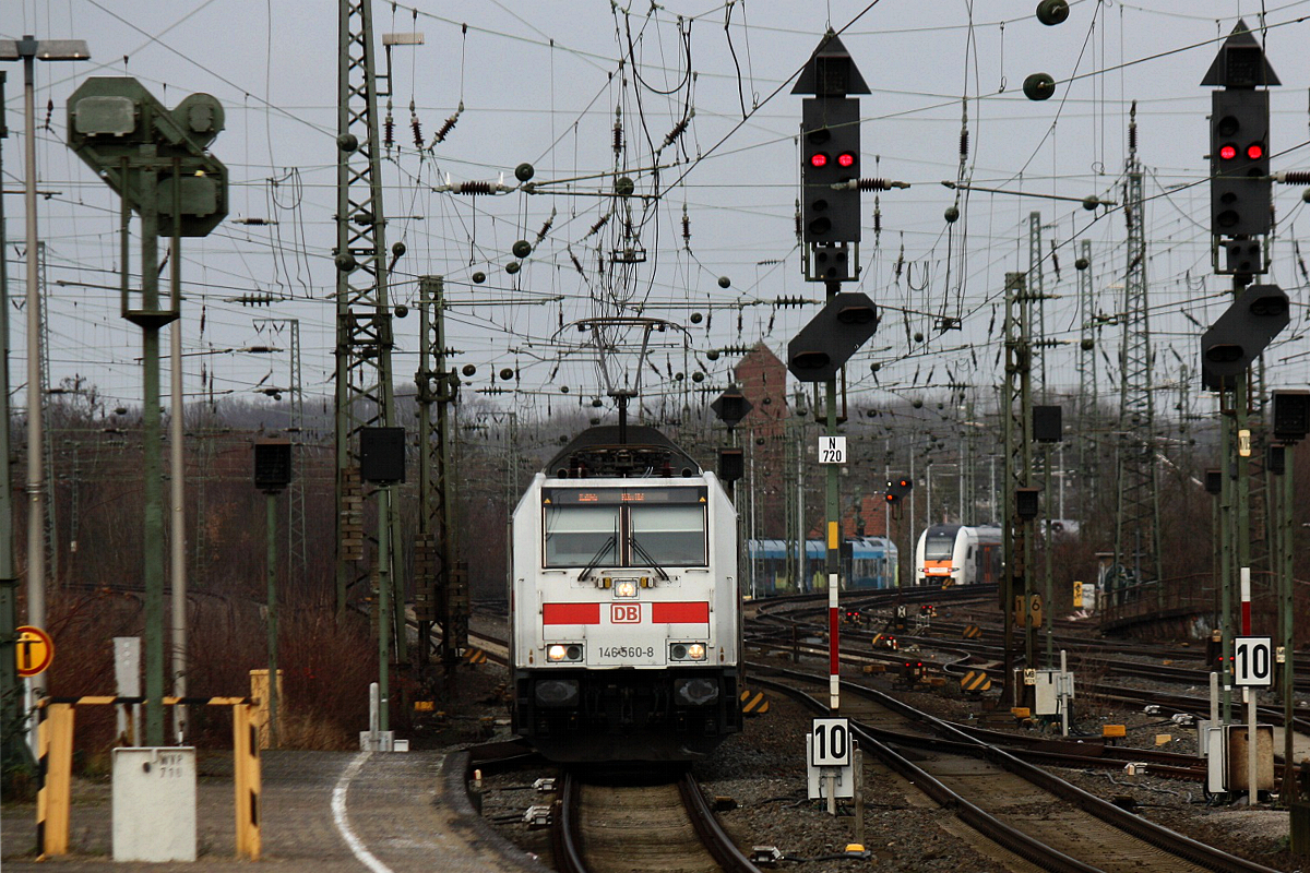 DB 146 560-8  bei der Einfahrt in Hamm Hbf (Westf) am 19.01.2020 