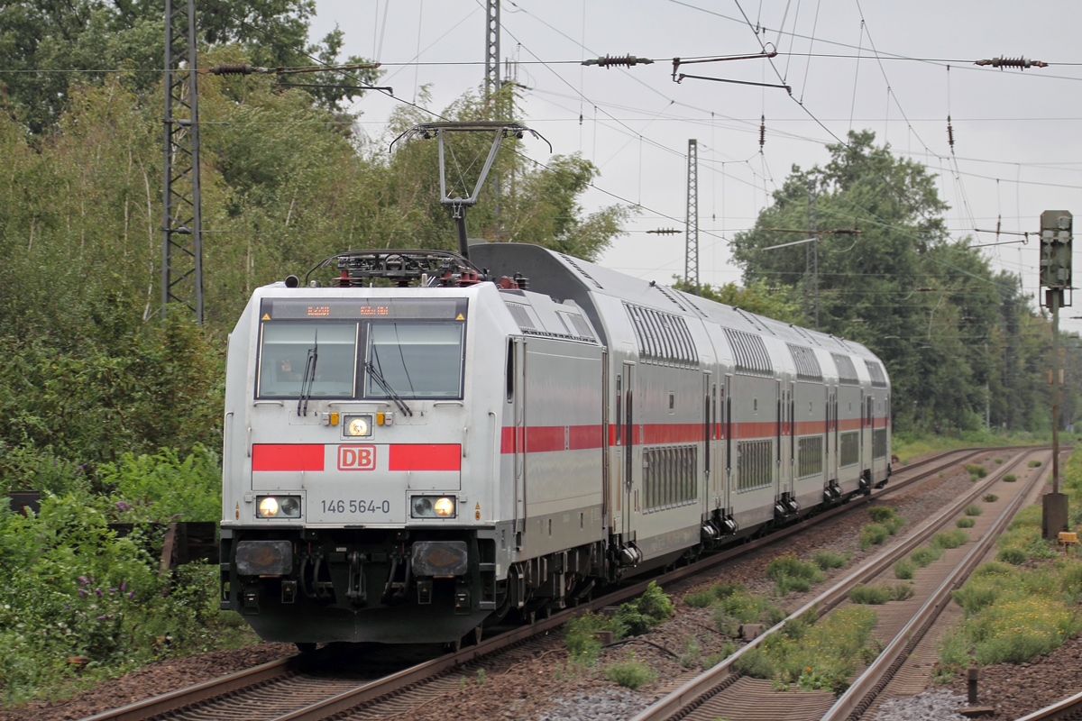 DB 146 564-0 mit IC 2201 nach Köln in Recklinghausen-Süd 26.8.2020