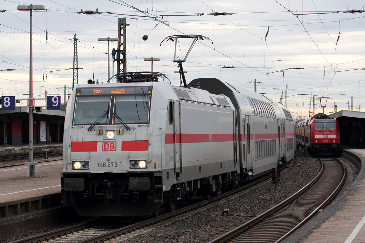 DB 146 573-1 verlässt Hamm(Westfl.) Hbf. mit IC 2441 nach Dresden Hbf. 29.11.2018