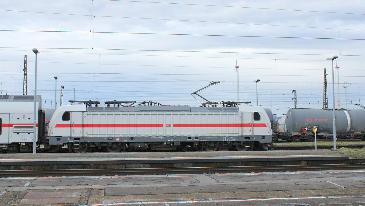 DB 147 559 mit dem IC 2066 von Leipzig Hbf nach Karlsruhe Hbf, am 16.02.2024 in Großkorbetha.