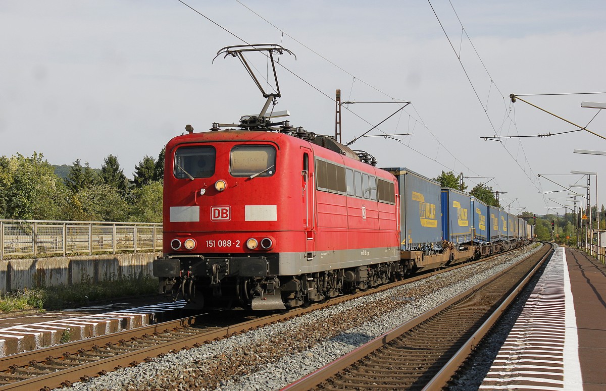DB 151 088-2 mit Lkw Walter KLV in Th�ngersheim, Juli 2016.