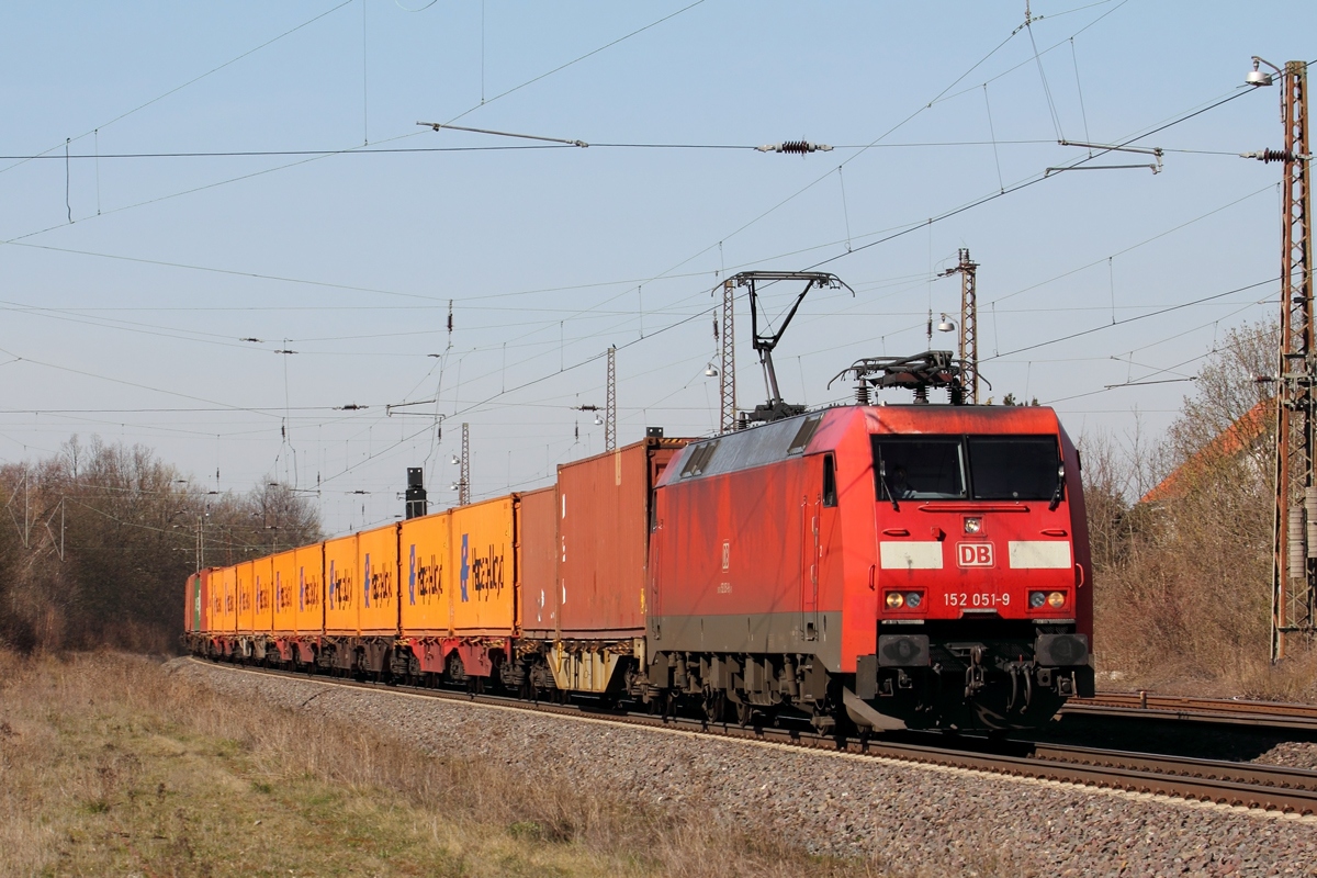 DB 152 051-9 in Banteln 24.3.2020