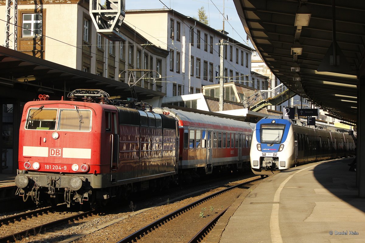 DB 181 204-9 mit Pbz 2471 in Wuppertal Hbf, September 2016.