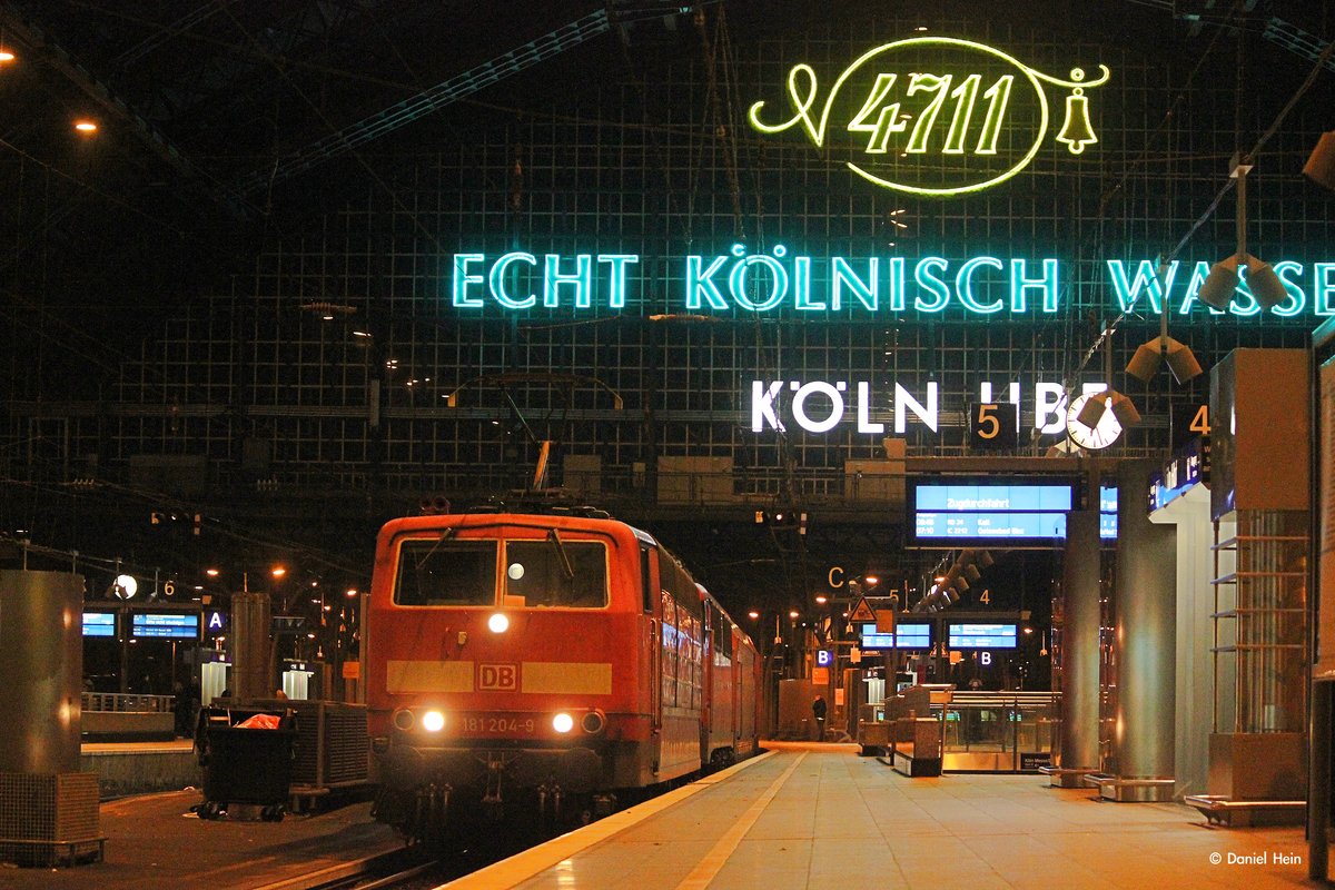DB 181 204-9 mit Pbz in K�ln Hbf, Dezember 2016.
