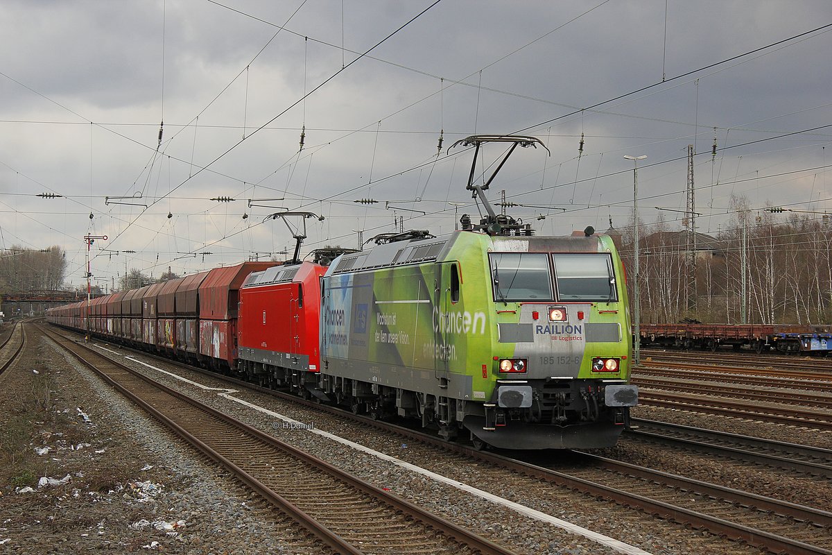 DB 185 152-6 Railion mit Kohlezug in D�sseldorf Rath, M�rz 2016.