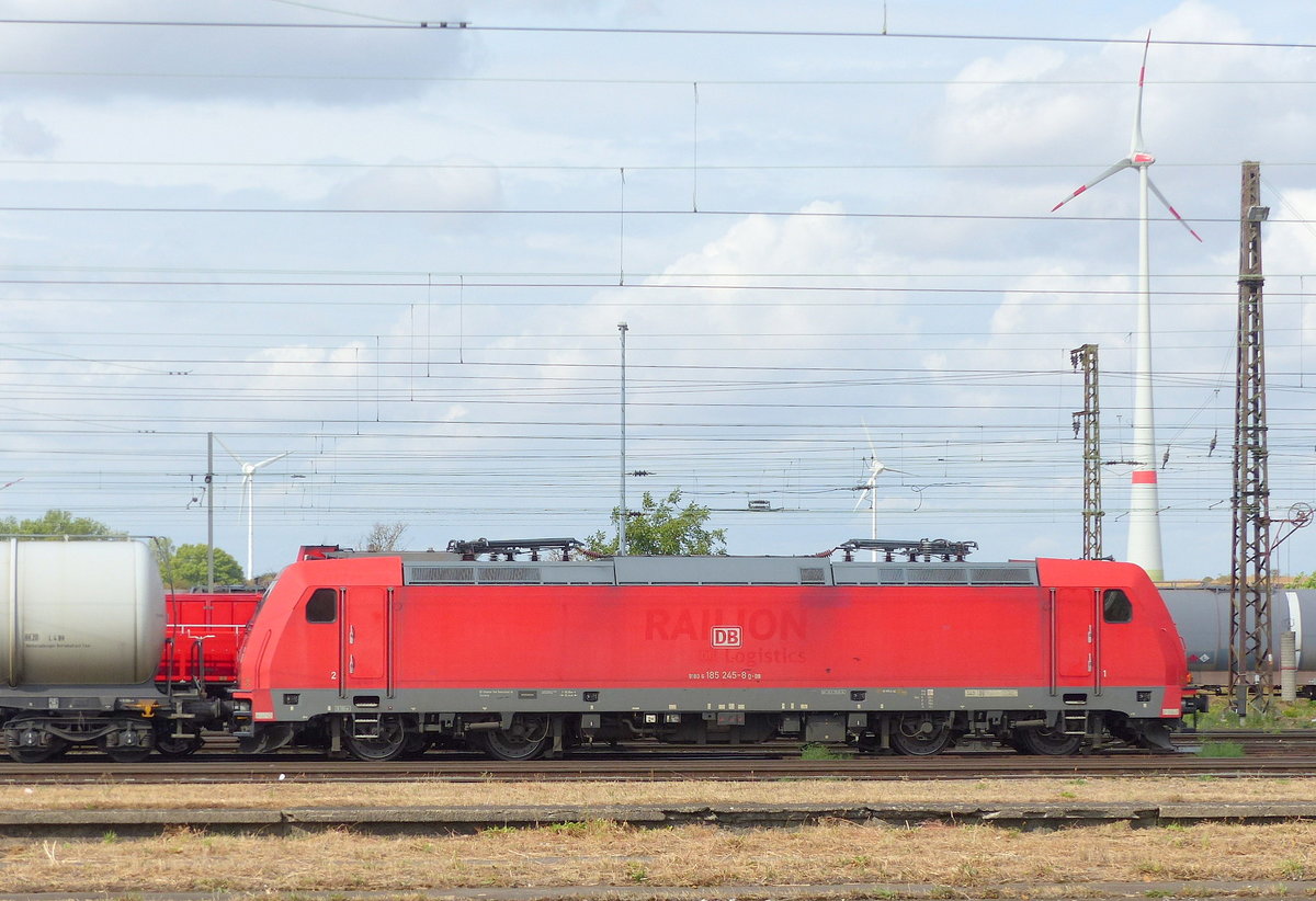 DB 185 245-8 pausiert am 25.08.2018 in Großkorbetha.